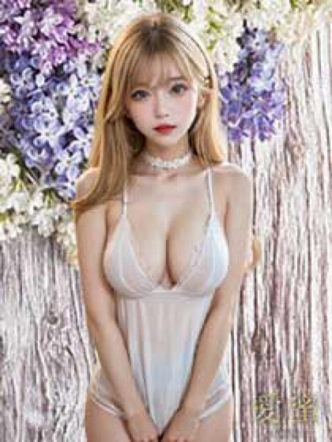 ラフィ 愛蜜（金髪外国人デリヘル）