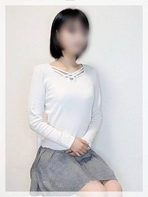 ゆめ【スレンダー清楚美人】 中・西讃 ヴィーナス（デリヘル）