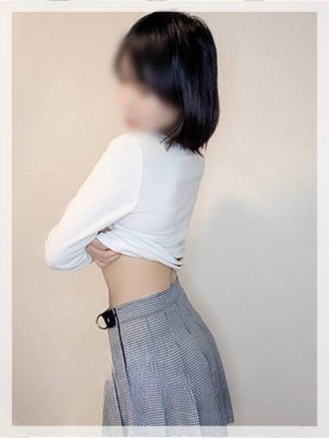 ゆめ【スレンダー清楚美人】 中・西讃 ヴィーナス（デリヘル）