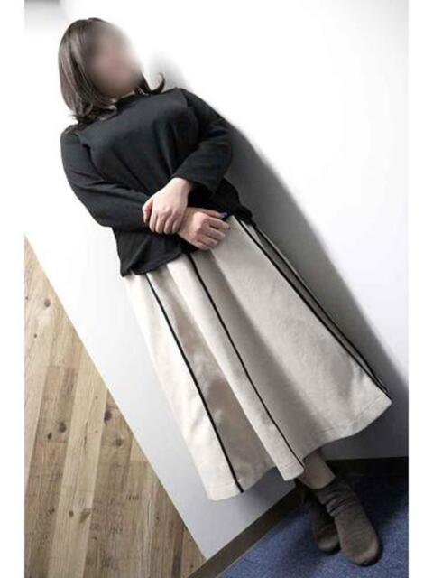 むつき 逢って30秒で即尺(人妻・熟女待ち合わせデリヘル)