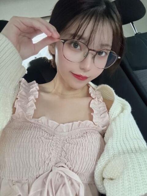 えま★SSS級極上美女降臨 かりゆしOLの秘密【20代沖縄美女多数在籍-デリヘル×ヌードエステ】（性感エステ＆デリヘル）