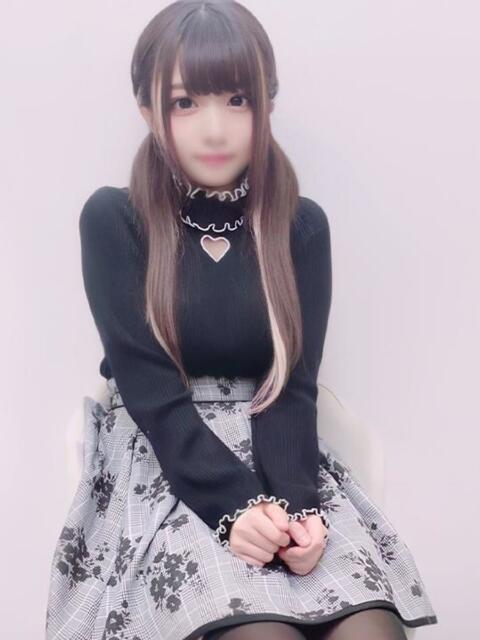 ぴーち　魔法の7桁級激似 渋谷業界未経験（素人系デリヘル）