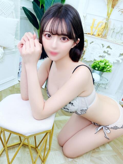 まみ【純白清楚な素人JD】 STELLA NEXT－ステラネクスト－（デリヘル）