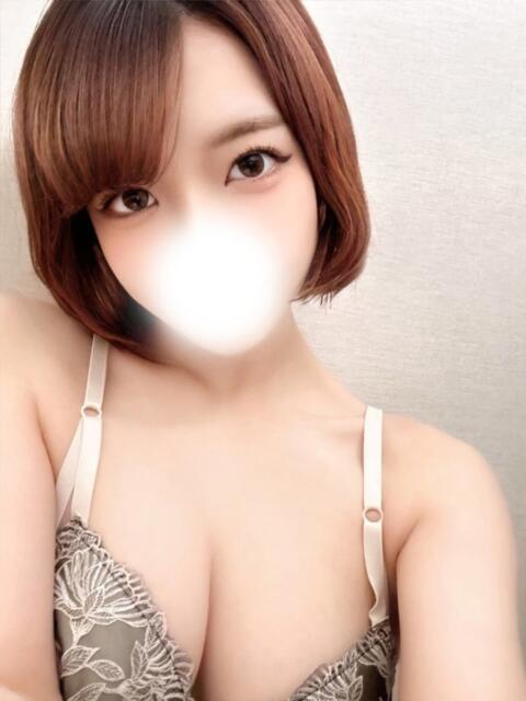 城後らいか 全裸にされた女たちor欲しがり痴漢電車（ホテヘル）