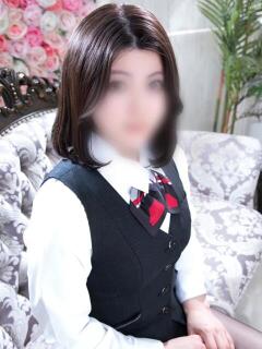 ゆきな 新宿・本格コスプレ美人秘書オフィスイメクラ「秘書課女子」（新宿・歌舞伎町/デリヘル）