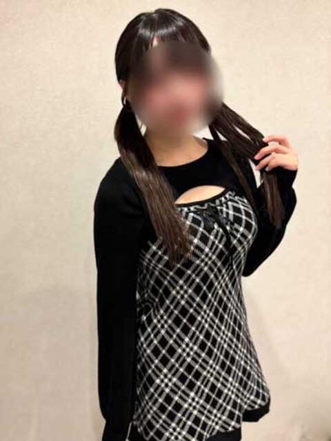 もも かりんと吉祥寺（オナクラ）