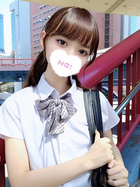 まろん 学校帰りの妹に手コキしてもらった件 梅田(オナクラ)