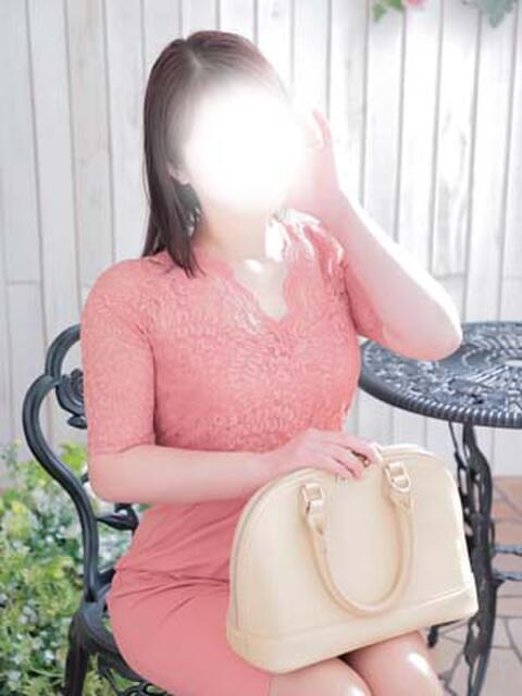 ななか 奥様メモリアル（デリヘル）