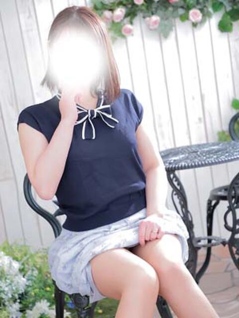 ななか 奥様メモリアル（デリヘル）