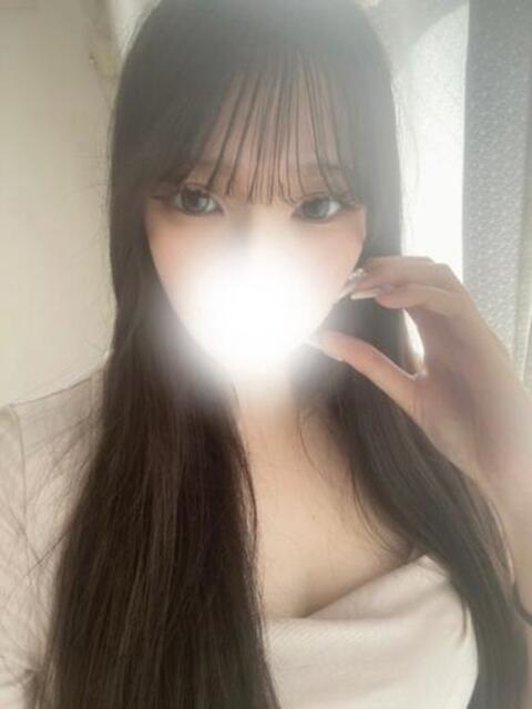 素人大学生未経験うたさん（体験） ロイヤル　アテンダー（デリヘル）