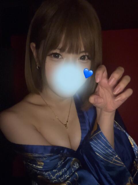 みい 仮面舞踏会（セクキャバ）