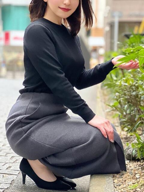 岩城すず 月の真珠-新宿-（デリヘル（人妻若妻専門店））