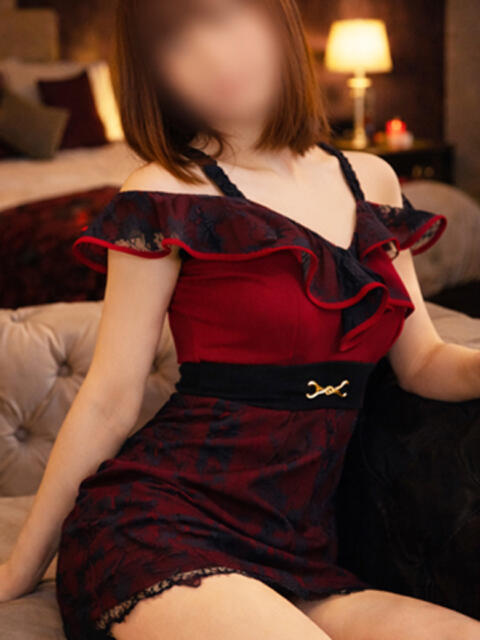 綾那 極門（出張SM・ニューハーフデリヘル）