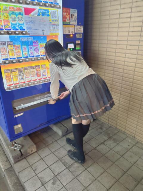 なお 池袋S級素人派遣型東京美少女物語（派遣型リフレ）