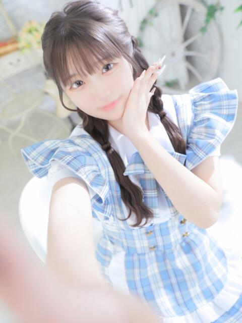 りな E+アイドルスクール 大阪・日本橋店(デリヘル)