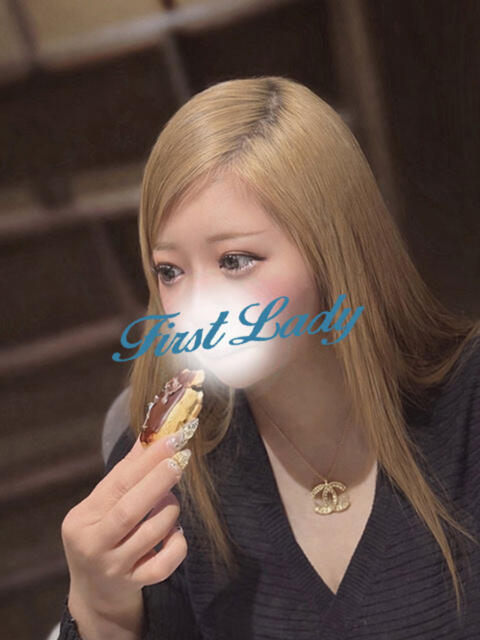 まな ファーストレディー（デリヘル）