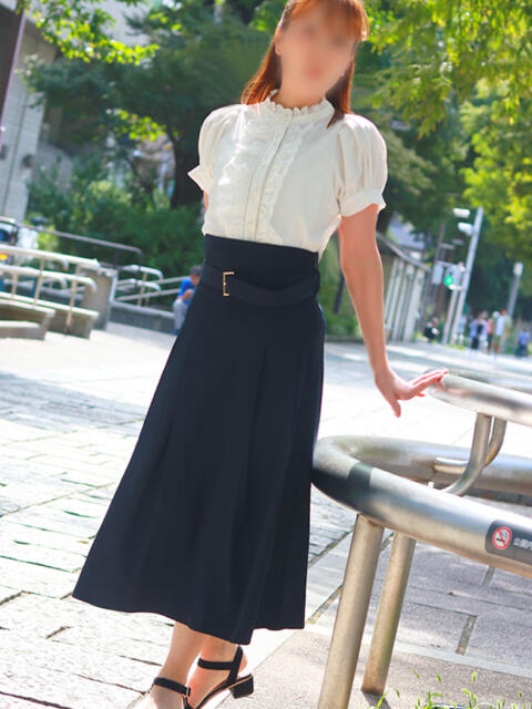 りこ［神奈川］ 奥鉄オクテツ東京店（デリヘル市場）（駅待ち合わせ型人妻デリヘル）