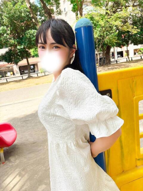 みい(愛嬌最強) おクンニ天国～Rising Group～（店舗型オナクラ(クンニ☓手コキ)）