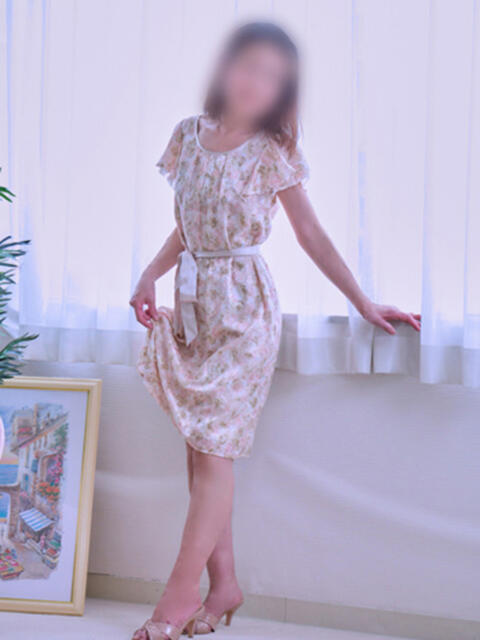 すずは 奥様の実話 梅田店（人妻ホテヘル）