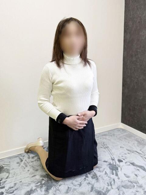 なお 完熟ばなな札幌・すすきの（人妻熟女デリヘル）