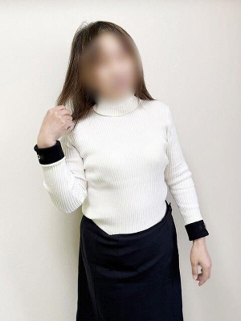 なお 完熟ばなな札幌・すすきの（人妻熟女デリヘル）