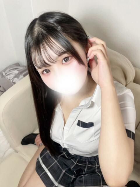 りお とある風俗店♡やりすぎさーくる新宿大久保店♡で色んな無料オプションしてみました（デリヘル）