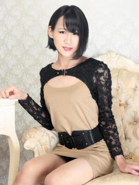 桐生もえか クラブダイアモンド新宿店（ニューハーフヘルス）