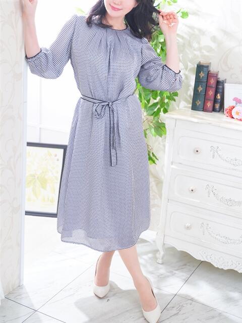 森口 いづみ 人妻セレブ宮殿（人妻デリヘル）