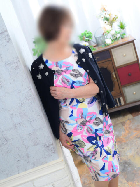 なつこ 大阪熟女本舗（熟女待ち合わせヘルス）