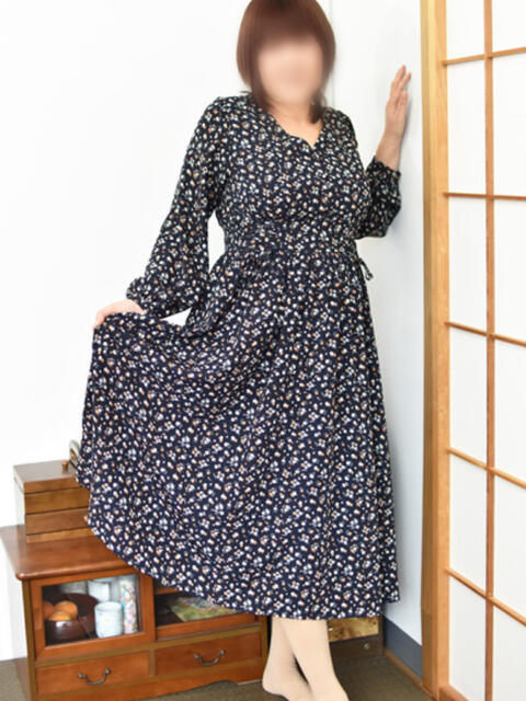 なお(昭和39年生まれ) 熟年カップル名古屋～生電話からの営み～（人妻・熟女デリヘル）