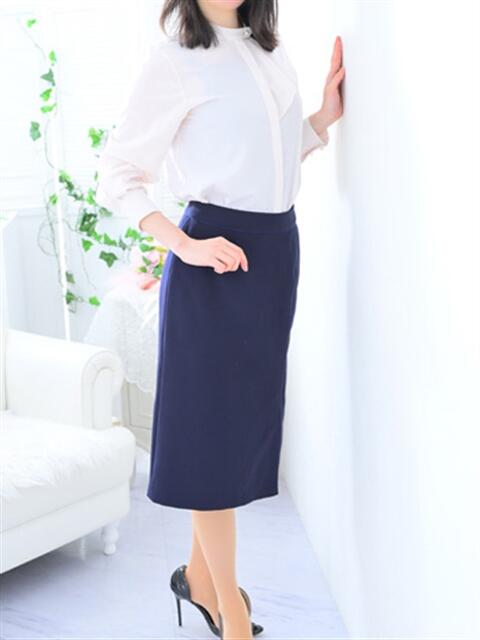 河合なお ミセス・レヴォアール～再会～（人妻性感デリヘル）