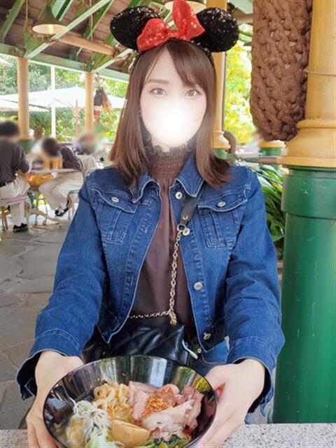 小鳥遊　ゆり OL精薬（デリヘル）