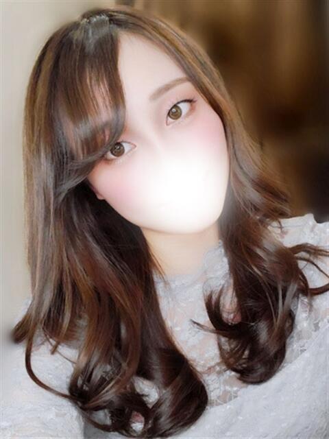 小鳥遊　ゆり OL精薬（デリヘル）