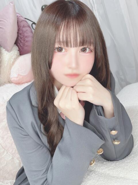 める E+アイドルスクール新宿・歌舞伎町店（デリヘル）