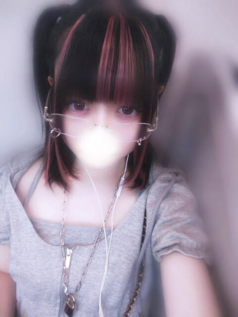 あみ 山梨　風俗　デリヘル　 『ラブ＆ピース学園』（デリヘル）