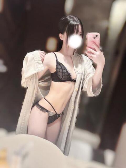 りりあ☆言葉より先に、目で恋する Hills Premier（デリヘル）