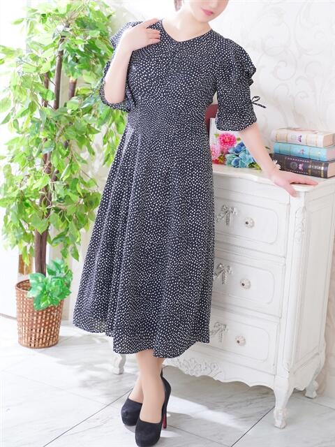 月詠 あかり 人妻セレブ宮殿（人妻デリヘル）