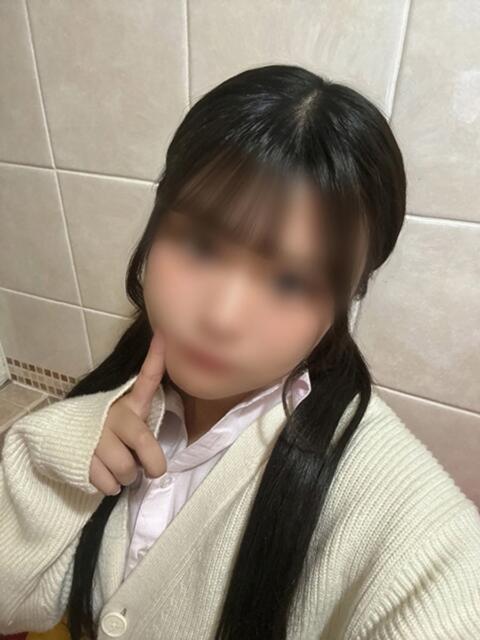 ねね ハンドキャンパス池袋（店舗型オナクラ）