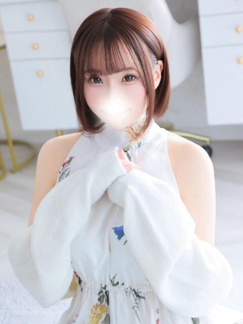 もも★潮吹き確定！妖艶美女★ Bell～S級美女お姉様・人妻デリヘル～（デリヘル）