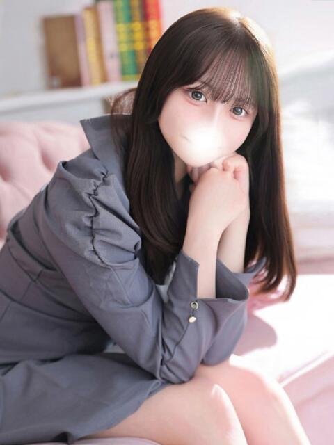 はな★未開発で初心な現役JD★ S級素人清楚系デリヘル chloe（デリヘル）