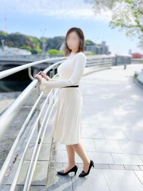 真木ひとみ こあくまな熟女たち 広島店（KOAKUMAグループ）（人妻・熟女デリヘル）