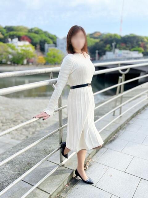 真木ひとみ こあくまな熟女たち 広島店（KOAKUMAグループ）（人妻・熟女デリヘル）