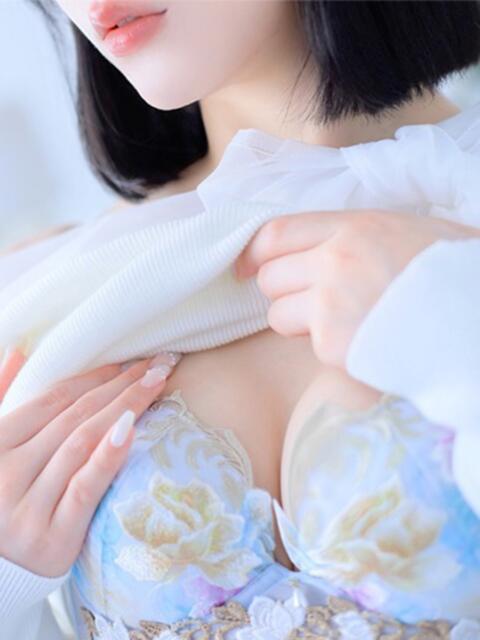 詩歩（しほ） ROYAL FACE FUKUOKA（デリヘル）