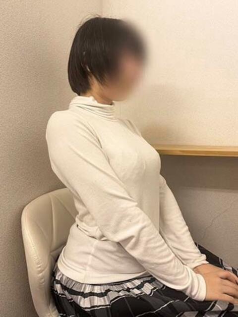 ゆずは CLASSY（クラッシー）.神戸（待ち合わせ型人妻・淑女デリヘル）