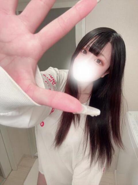 長身変態爆乳美女あのんちゃん ロイヤル　アテンダー（デリヘル）