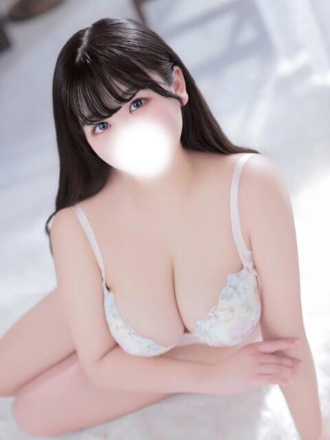 ねむ ぽっちゃり巨乳素人専門店ぷにめろ渋谷店（ぽっちゃり系デリヘル）