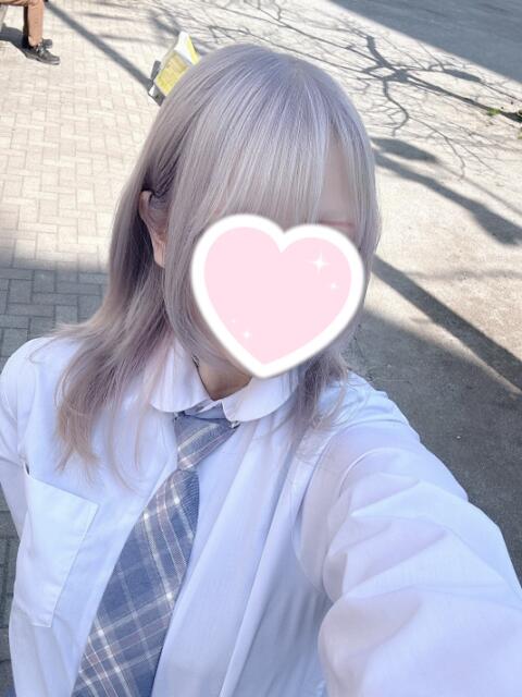 体験期間えみ『髪の明るさは個性！完全業界未経験』 錦糸町派遣型JKリフレガチあい（派遣リフレ）