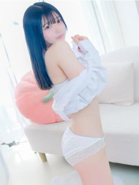 りこ E+アイドルスクール品川店（デリヘル）