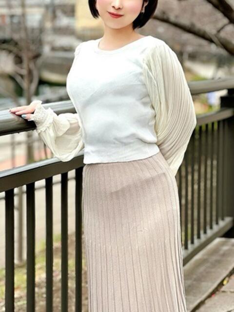 中井ゆな 月の真珠-五反田-（デリヘル（人妻若妻専門店））