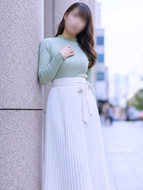 恵里奈 ミセスラウンジ東京（人妻系デリヘル）